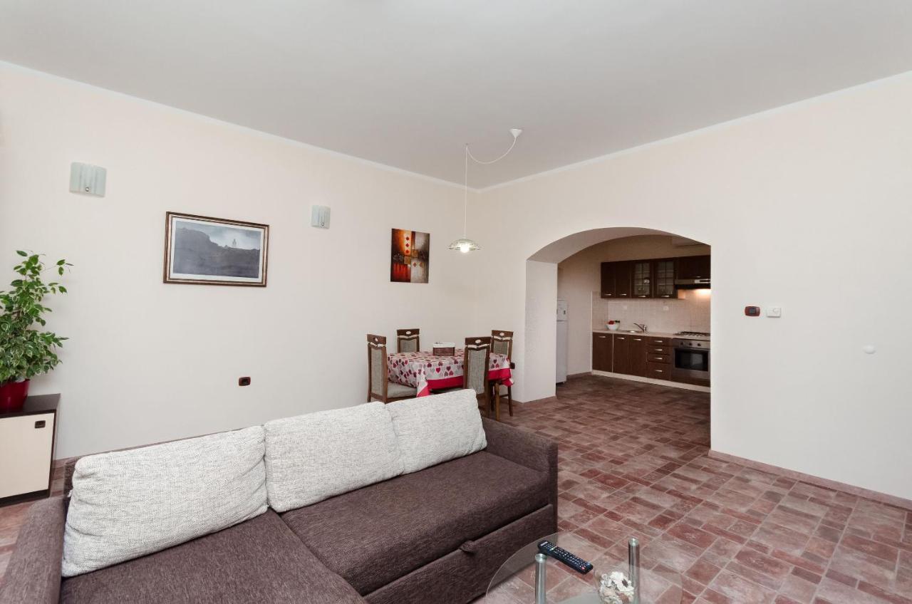 Apartment Aleksandra Fiume Esterno foto